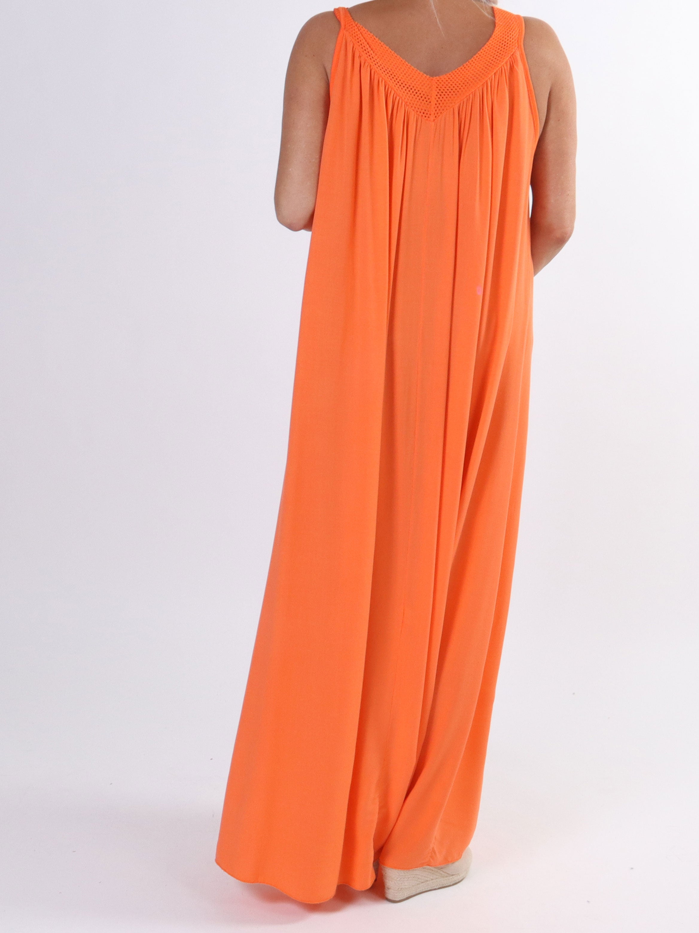 Arizona - Lang plus size sommerkjole med brede stropper